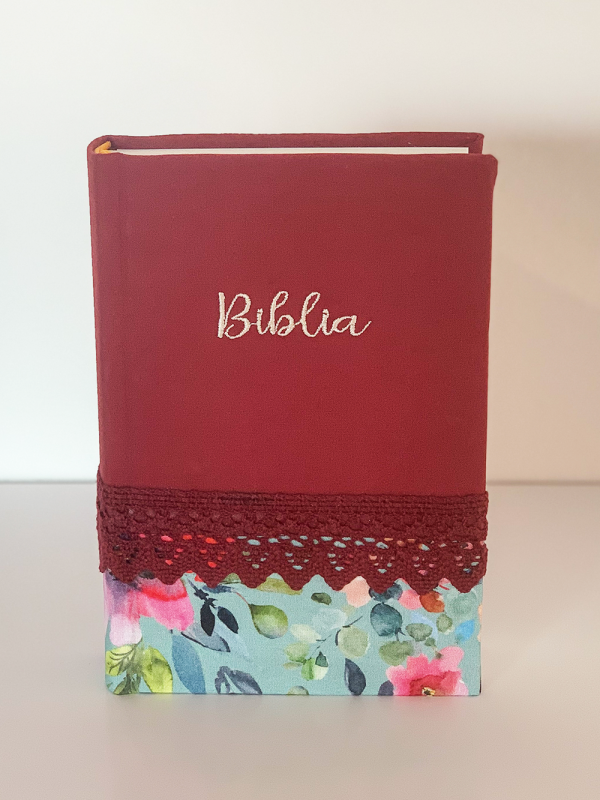Biblie handmade  053 - rosie cu dantela